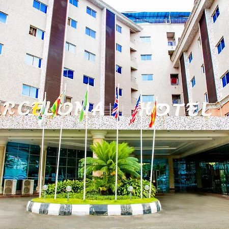 Barcelona Hotels, Abuja Mobushipe Eksteriør bilde