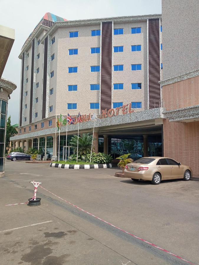 Barcelona Hotels, Abuja Mobushipe Eksteriør bilde
