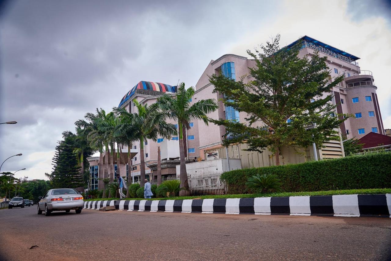 Barcelona Hotels, Abuja Mobushipe Eksteriør bilde