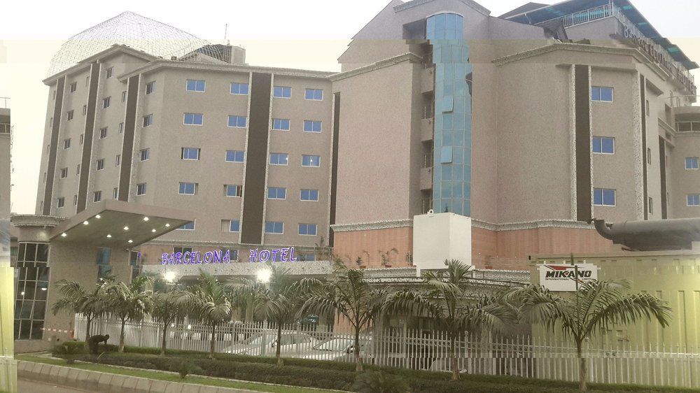 Barcelona Hotels, Abuja Mobushipe Eksteriør bilde